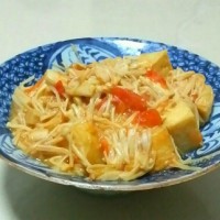 金针菇炒鱼豆腐的做法图解4