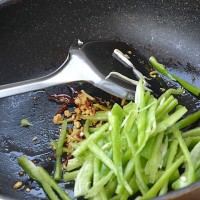 手撕杏鲍菇的做法图解7