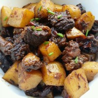 土豆烧牛肉的做法图解5