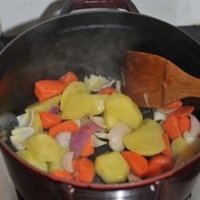 红烧土豆牛腩的做法图解5