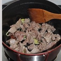 红烧土豆牛腩的做法图解7
