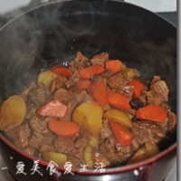 红烧土豆牛腩的做法图解10