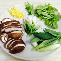 鲫鱼豆腐汤的做法图解1