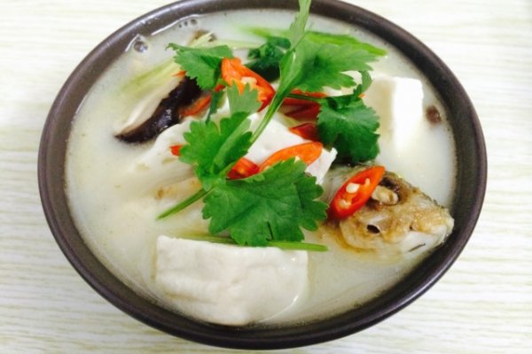 鲫鱼豆腐汤的做法