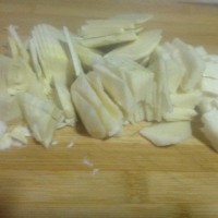 腊肉炒冬笋(鲜美下饭菜)的做法图解2