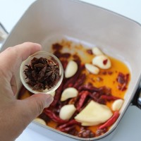 拉歌蒂尼菜谱:大盘鸡的做法图解2