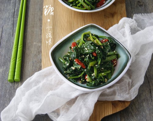 芝麻枸杞拌菠菜的做法