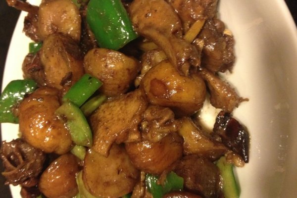 板栗烧童子鸡的做法