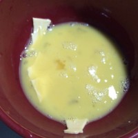 榨菜炒鸡蛋---别名榨菜芝士炒鸡蛋的做法图解3