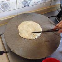 鸡蛋灌饼卷培根的做法图解11