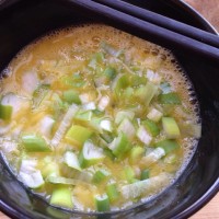 鸡蛋灌饼卷培根的做法图解12