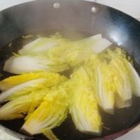 家常蒜蓉娃娃菜  的做法图解2