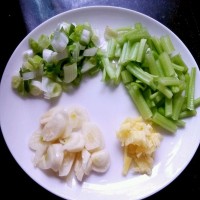 香菇炒蛋的做法图解3