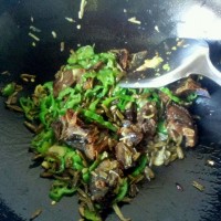 酸豆角腊鸭的做法图解7