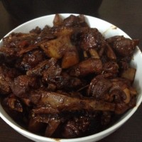 鸭肉焖土豆的做法图解1