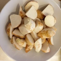 芋头烧排骨的做法图解1