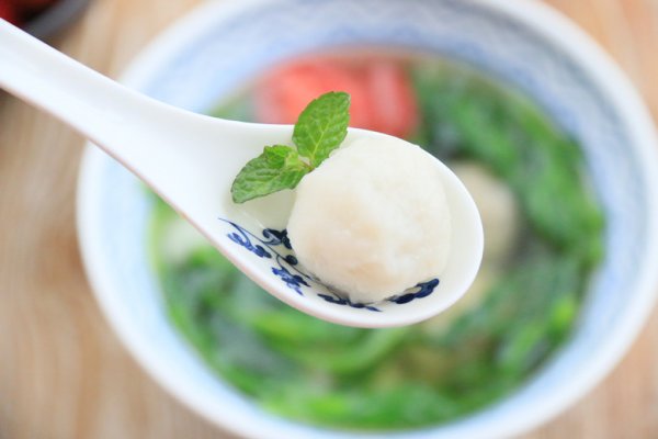 蔬菜鱼丸汤的做法
