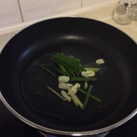 榨菜炒菜梗的做法图解5
