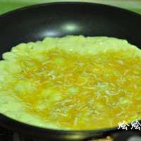 银鱼煎蛋的做法图解5
