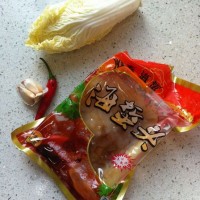 白菜心拌海蜇的做法图解1