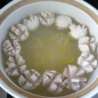 丸子紫菜汤--冬季暖身的做法图解8