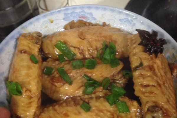 红烧鸡翅(10分钟绝对入味)的做法