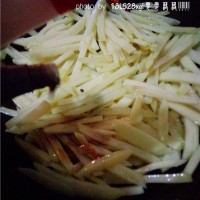 酸辣土豆条的做法图解5