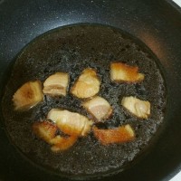 上海本帮酱蛋百叶结红烧肉的做法图解5