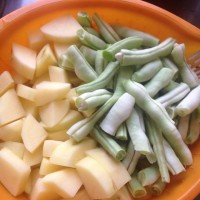 芸豆炖土豆的做法图解1