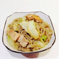白菜猪肉炖粉条的做法图解5