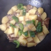 土豆烧排骨(最简单的做法)的做法图解4