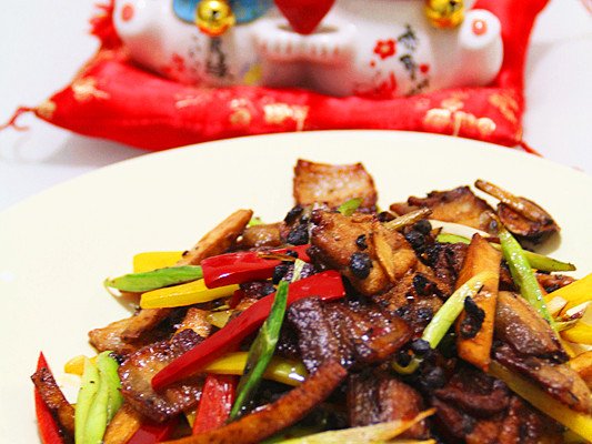妈妈最爱的味道—生爆盐煎肉的做法