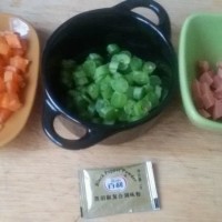 土豆泥杂蔬饼的做法图解1