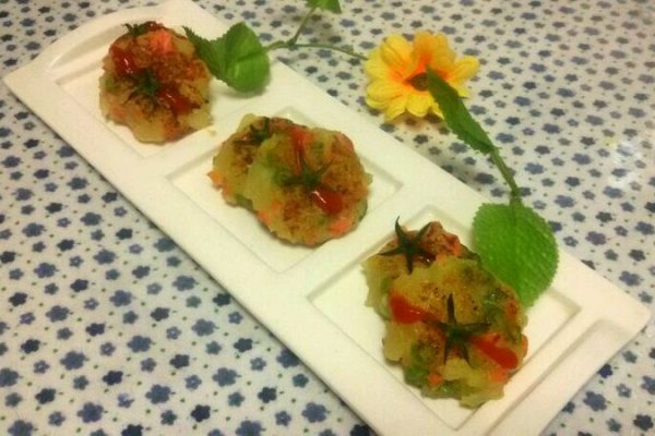 土豆泥杂蔬饼的做法
