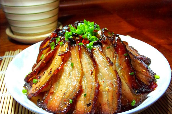 香辣菜:土豆腊肉的做法
