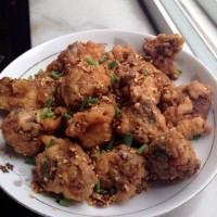 蒜香椒盐排骨的做法图解1