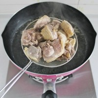 姬松茸炖土鸡的做法图解4