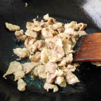 百合西芹炒肉片的做法图解6