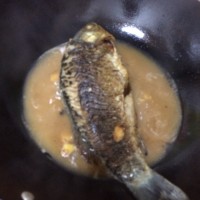 家烧鲫鱼(无细骨鲫鱼)的做法图解3