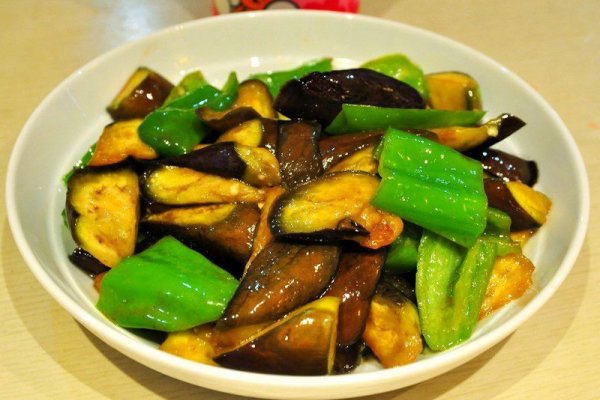 青椒炒茄子——少油健康版的做法