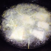 夏日小清新--补钙白瓜鱼丸鱼骨汤的做法图解6