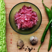 苦瓜肉丝的做法图解1
