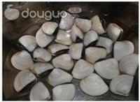 酒蒸蛤蜊的做法图解1