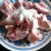 芋头焖排骨的做法图解3