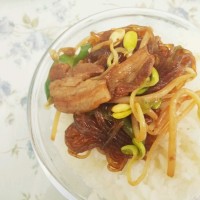 五花肉黄豆芽青椒炒粉条的做法图解13