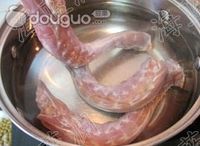 麻辣鸭脖子的做法图解3