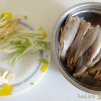 香酥黄花鱼的做法图解1