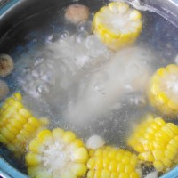 玉米无花果汤的做法图解4