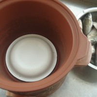 酥鲫鱼的做法图解3