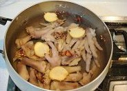 泡椒凤爪的做法图解4